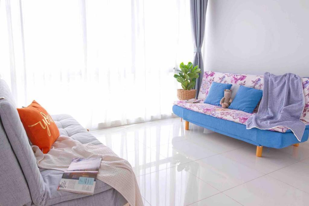 2000sq Ft Spacious Residence@imago Mall, Kk *
